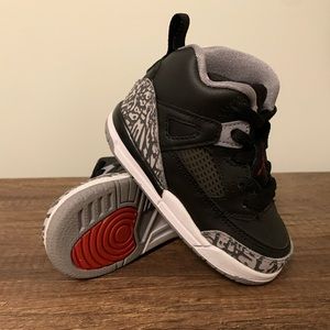 Kid’s Air Jordan Spiz’ike Black Cement Size 6C